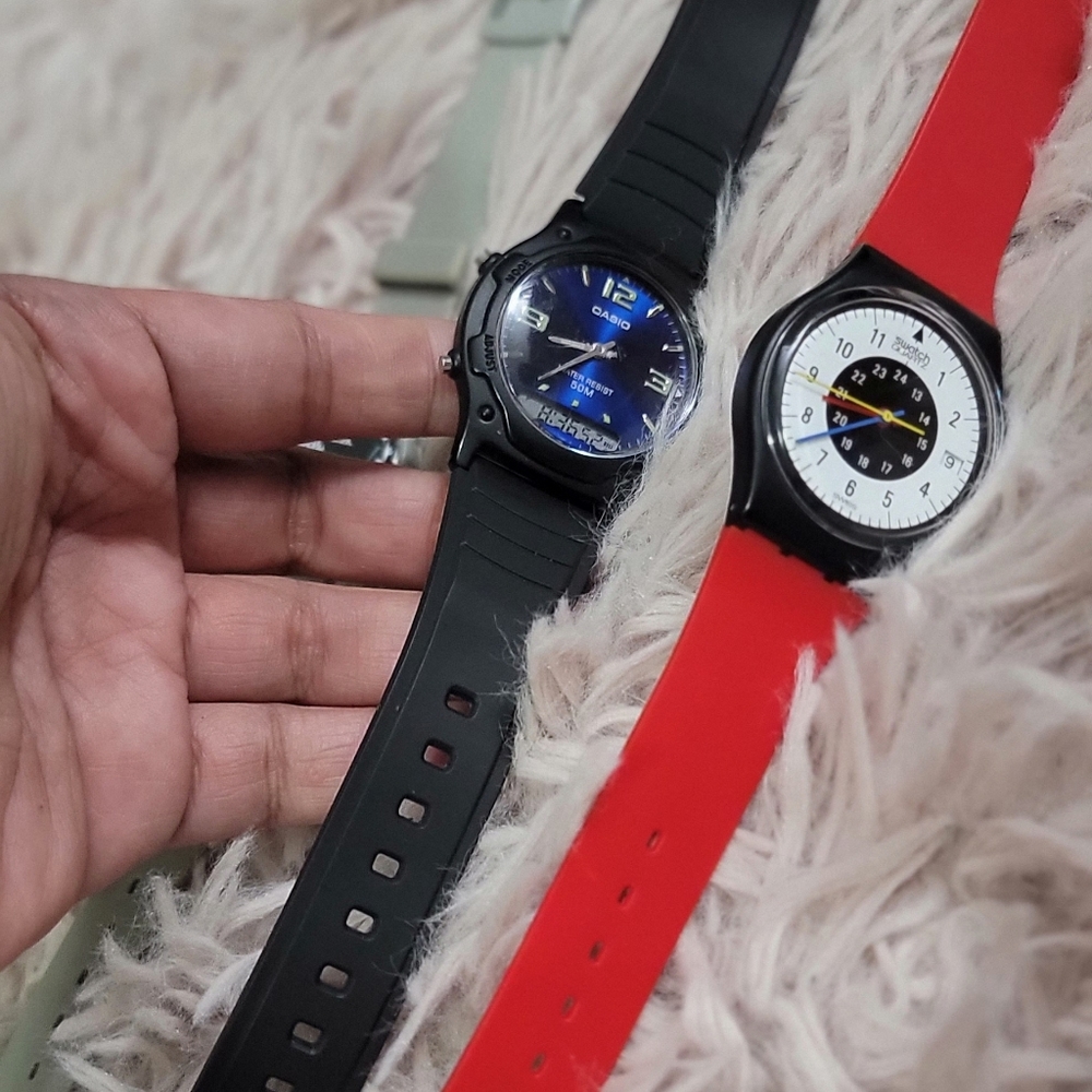 ๐2 Swatch 1984 and Casio Watche Working with Battery - Picture 9 of 17